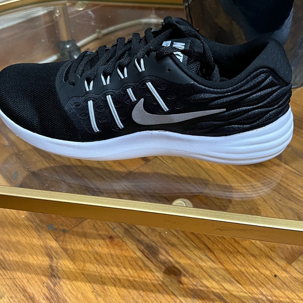 NIKE WOMENS’S LUNARSTELOS Running Training Sneakers 844736.Size 8.5